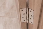 squeeky door hinge